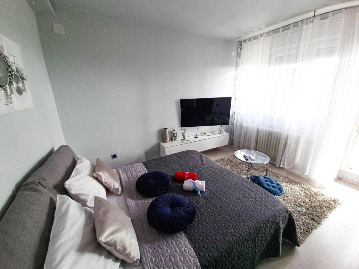 Apartment Apex Penthouse Self Check-In Karlovac Exteriör bild